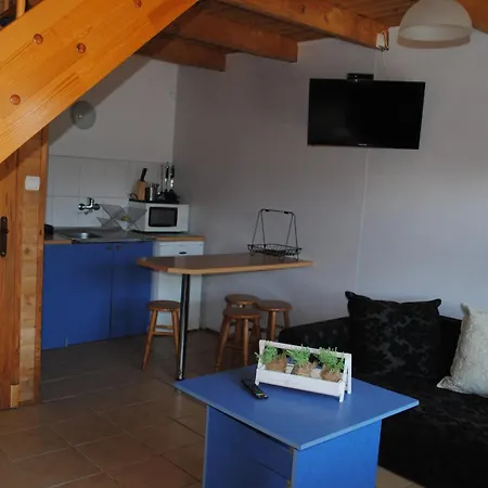 Letniskowe Rafa Lodge *