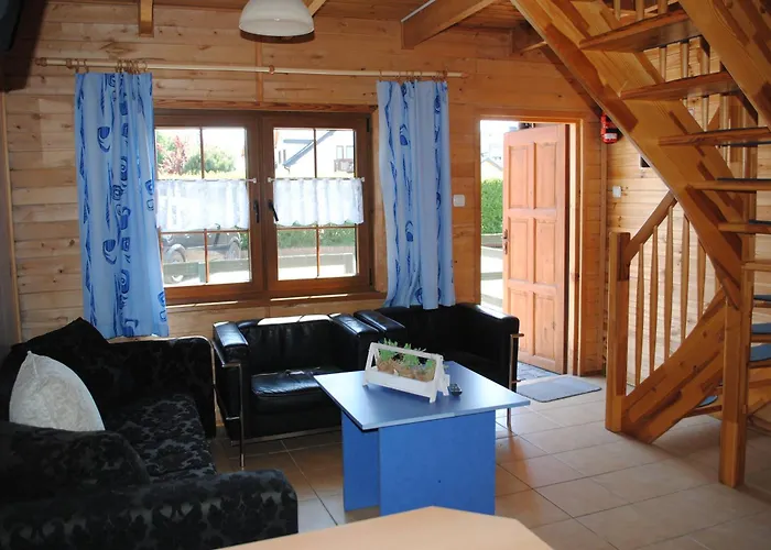 Деревянный коттедж Letniskowe Rafa Сарбиново