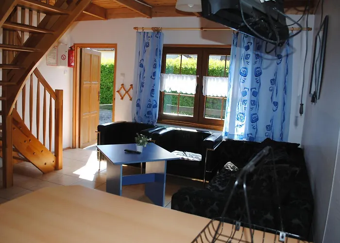 Деревянный коттедж Letniskowe Rafa *